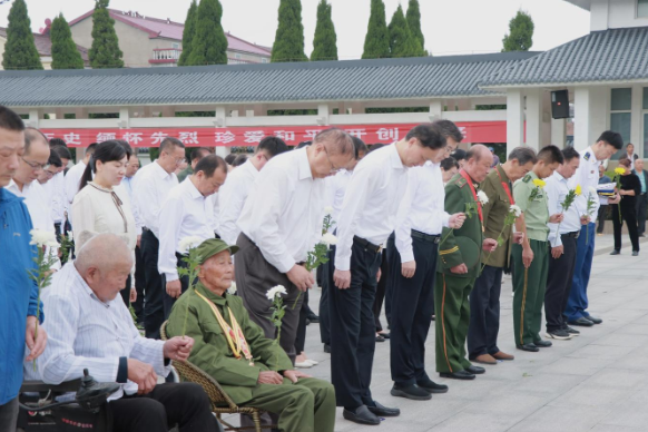 洪澤區舉行“9·30”烈士紀念日活動...